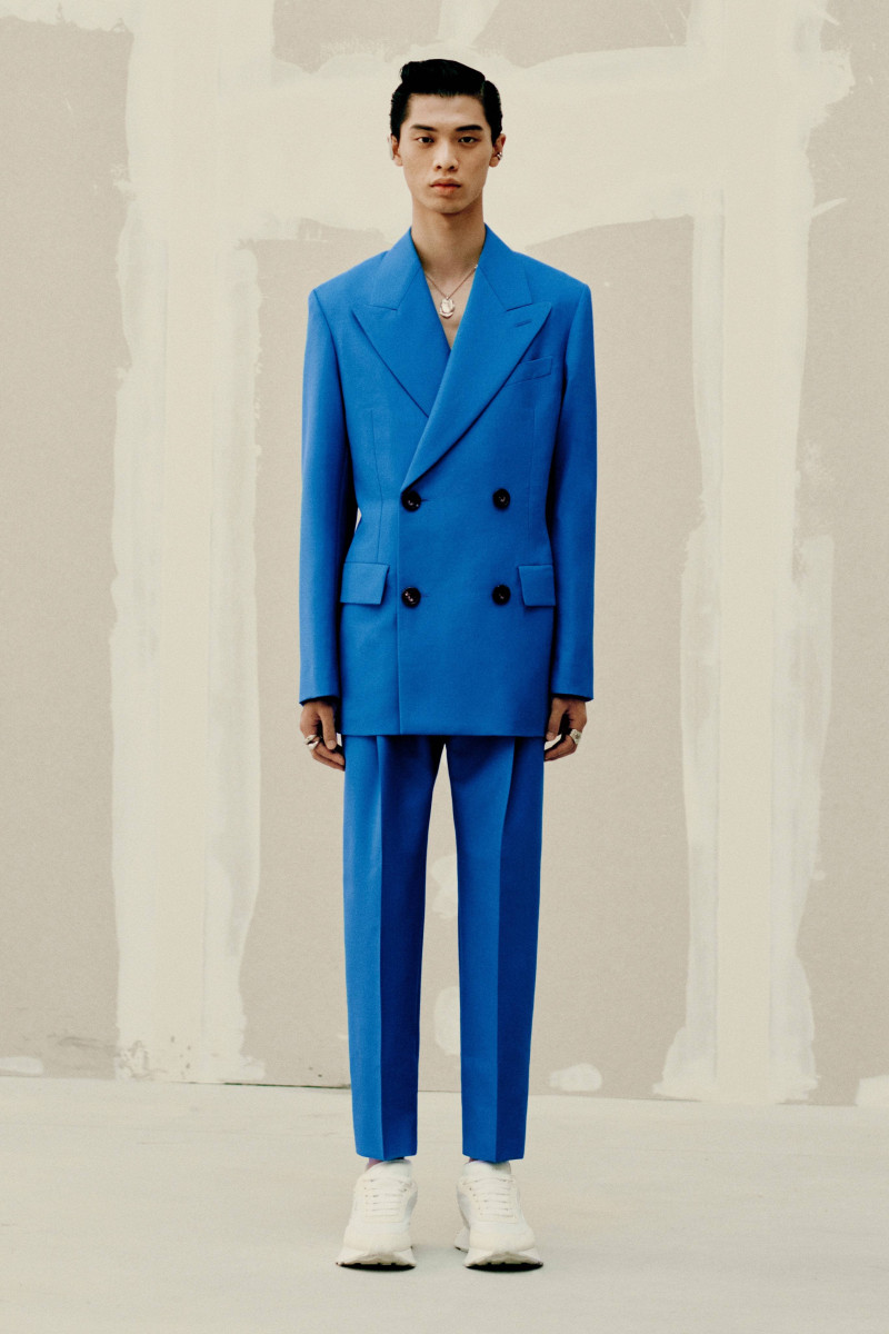 Alexander McQueen Menswear SS22 image-7