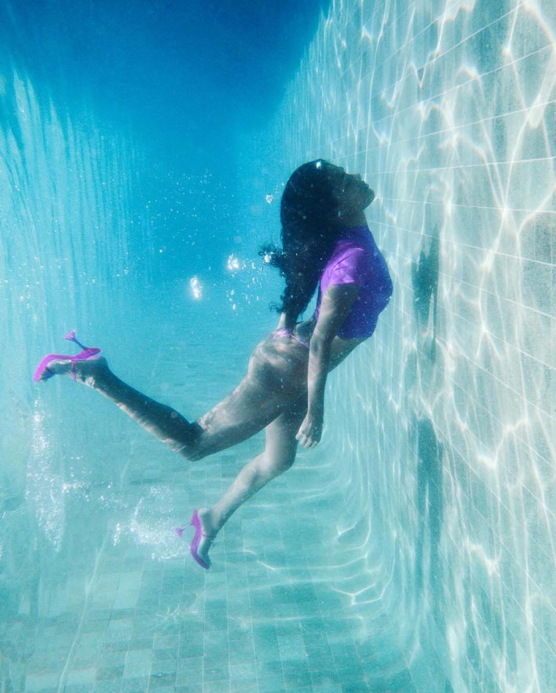 Amina Muaddi image-9