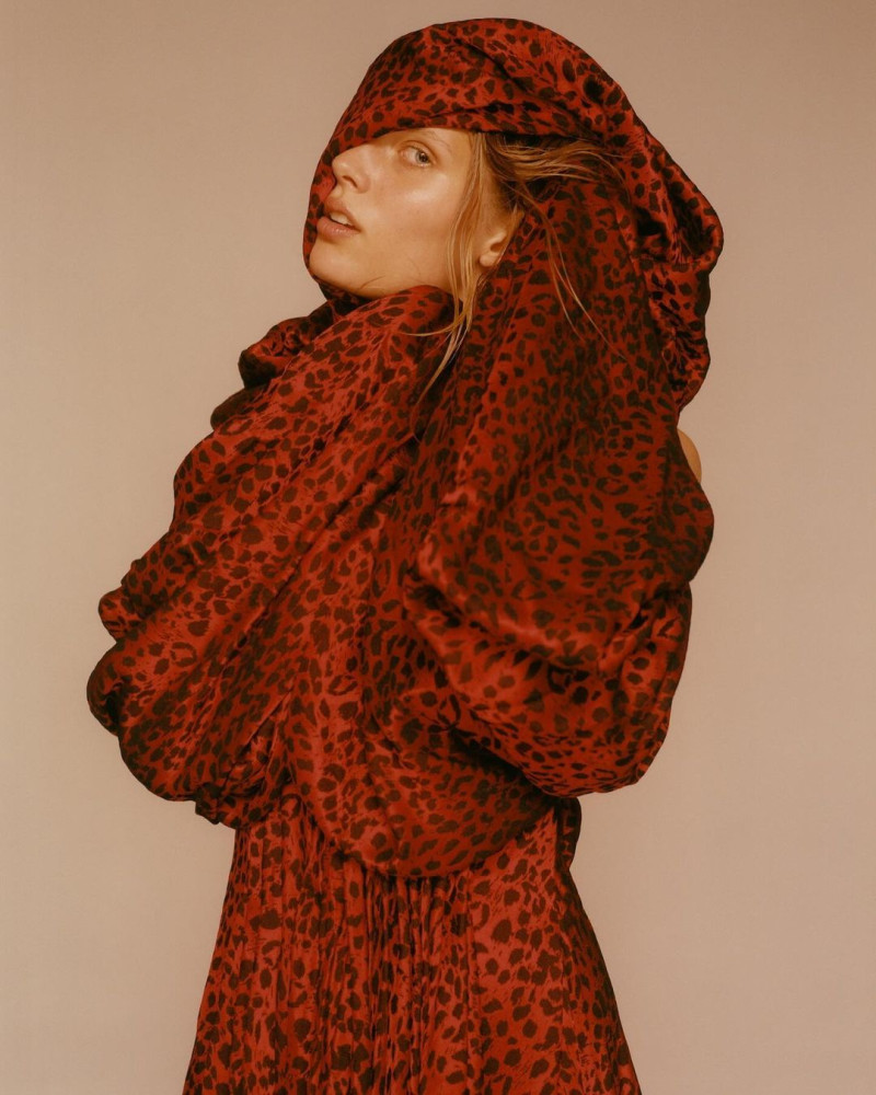 Bazaar France image-0