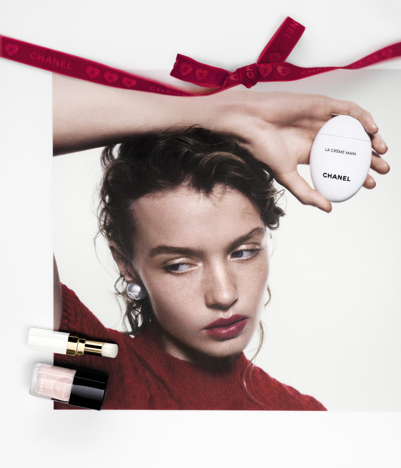 Chanel Beauty image-2