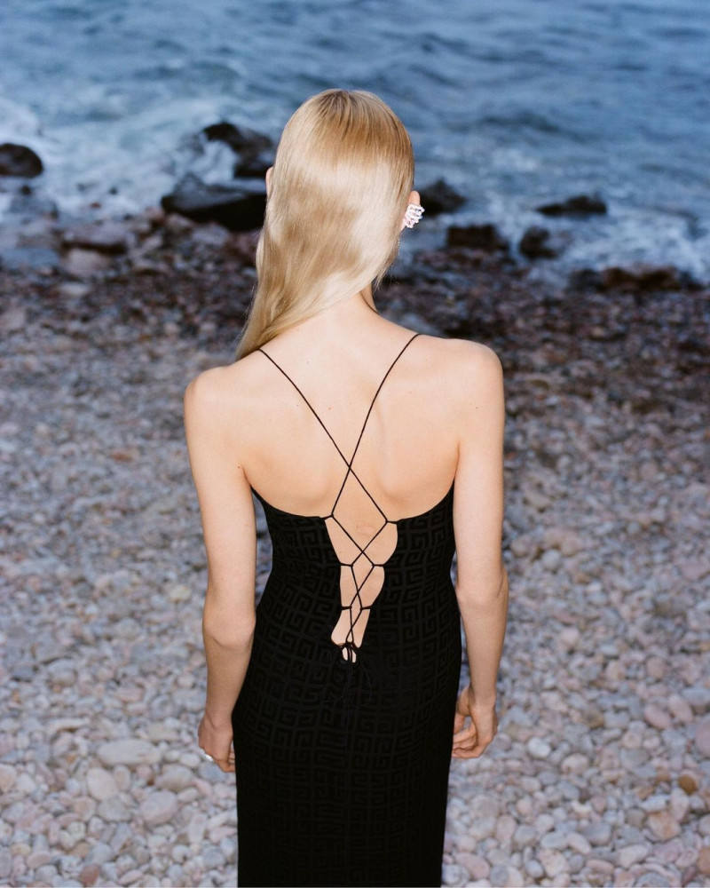 Givenchy Plage image-3