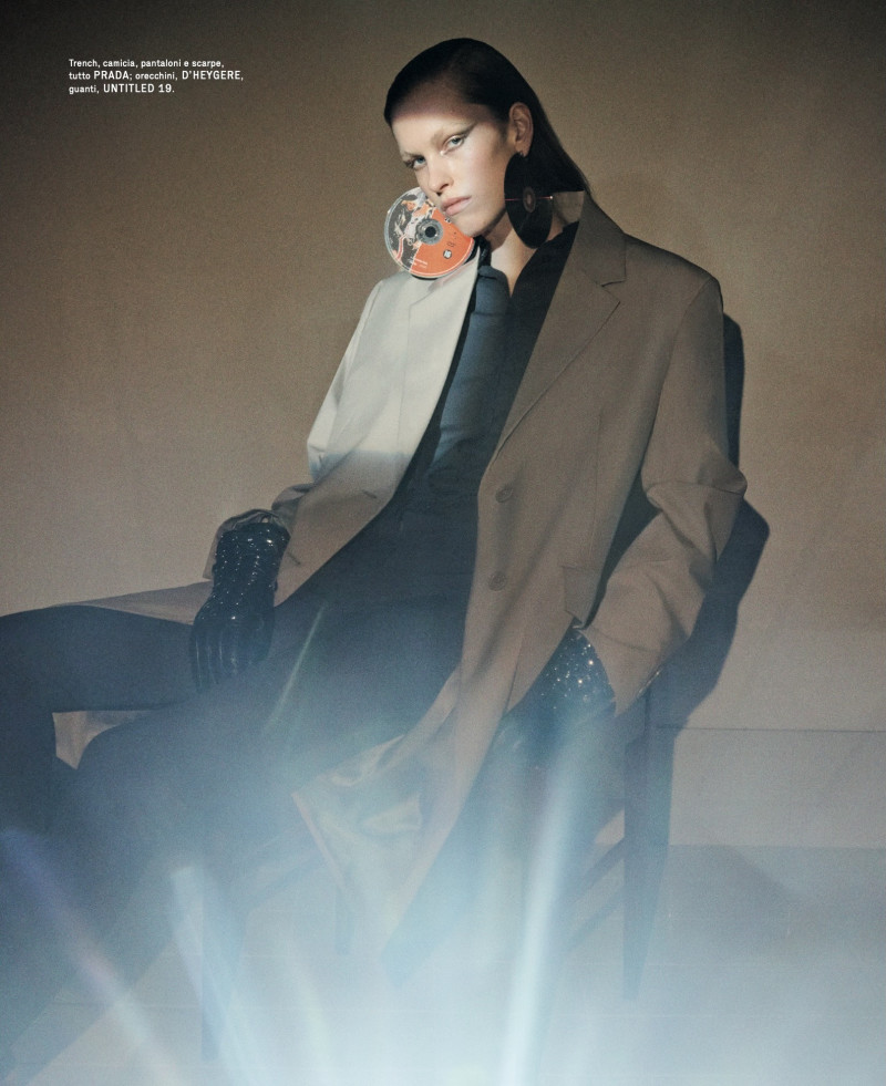 Harper's Bazaar image-7
