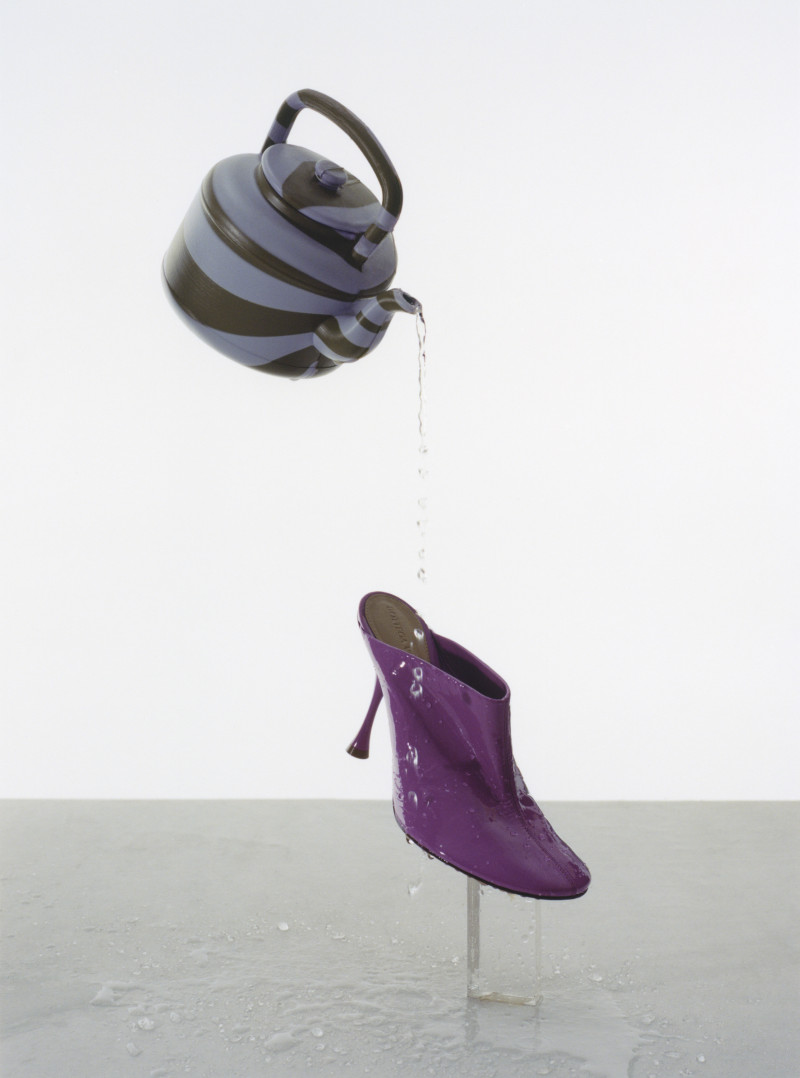 Hot Hot Hot Issue 6 image-1
