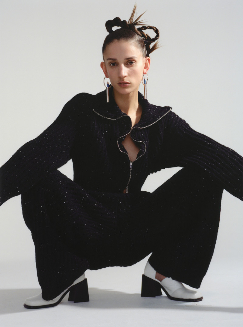 Hot Hot Hot Issue 6 image-6