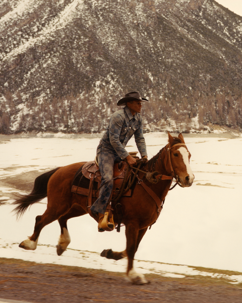 Louis Vuitton image-3