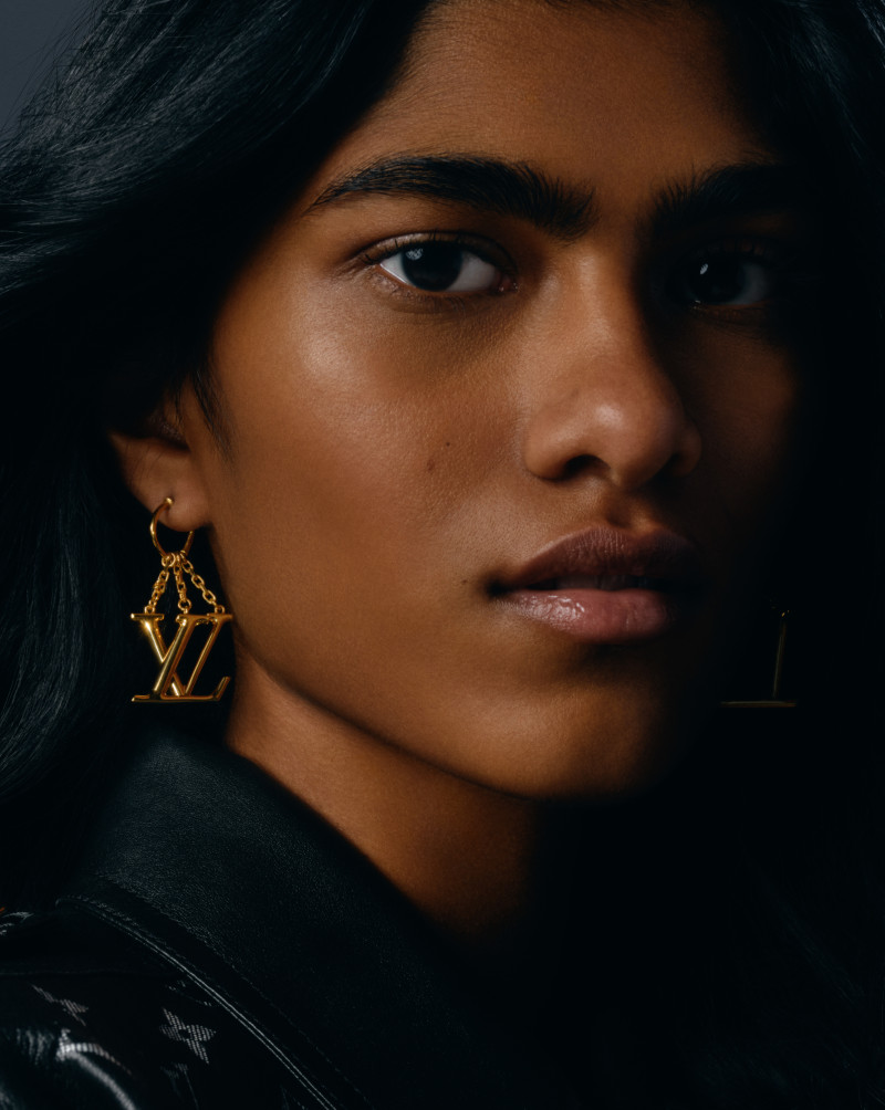 Louis Vuitton Earrings 22 image-1