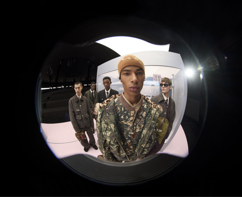 Louis Vuitton image-1