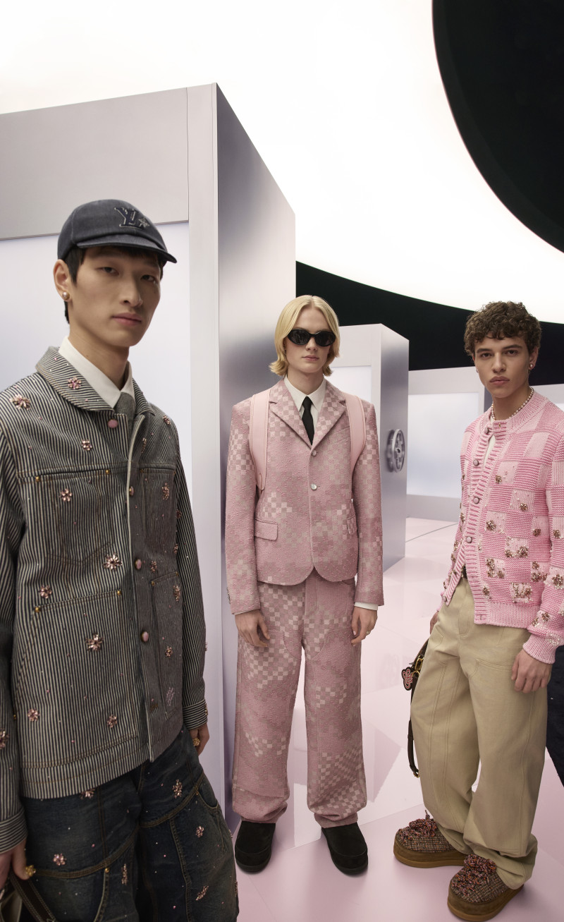 Louis Vuitton image-3