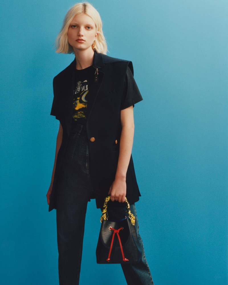 Louis Vuitton, Le Carré de Soie, 22 image-2