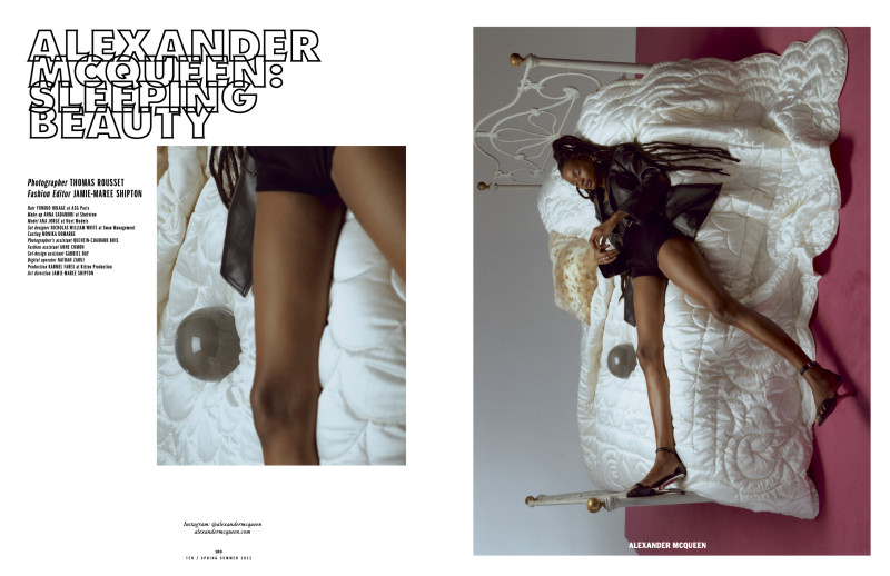 10 Magazine Australia Issue 19 SS22 image-1