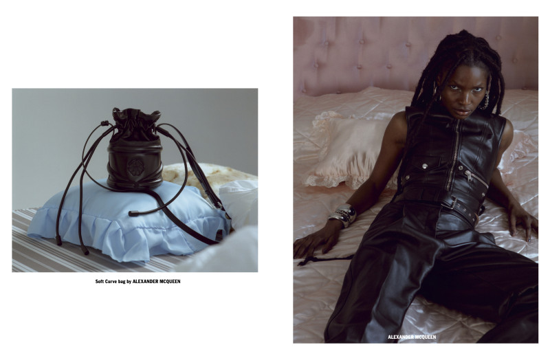 10 Magazine Australia Issue 19 SS22 image-4