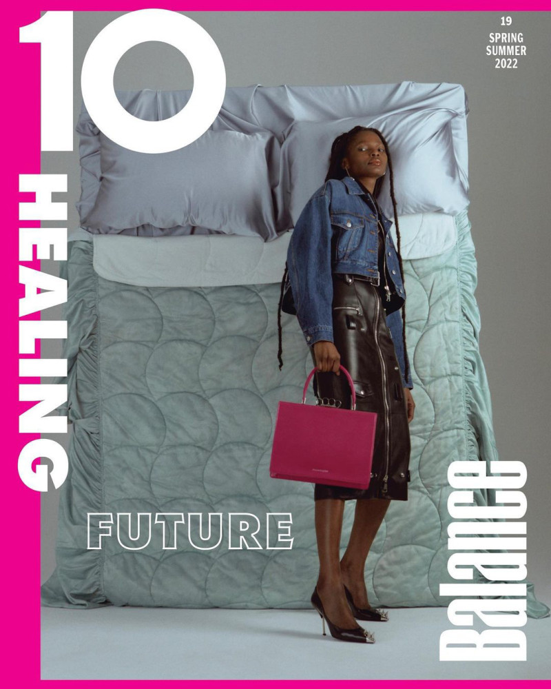 10 Magazine Australia Issue 19 SS22 image-0