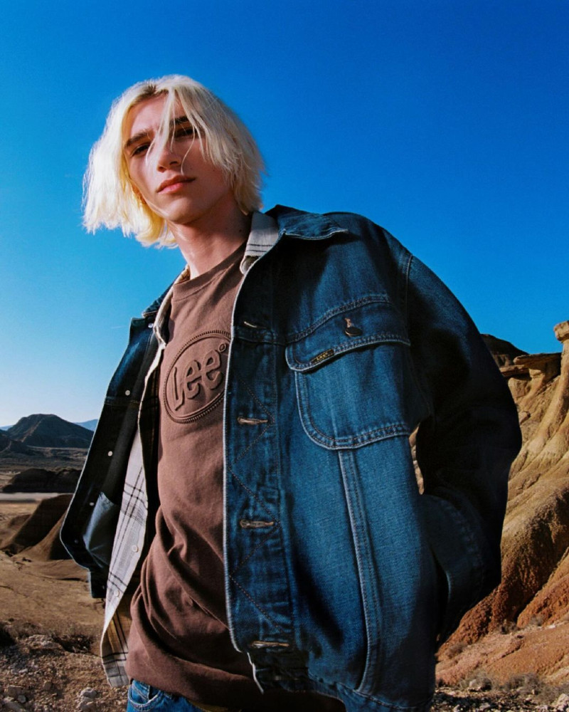 Pull & Bear x Lee image-0