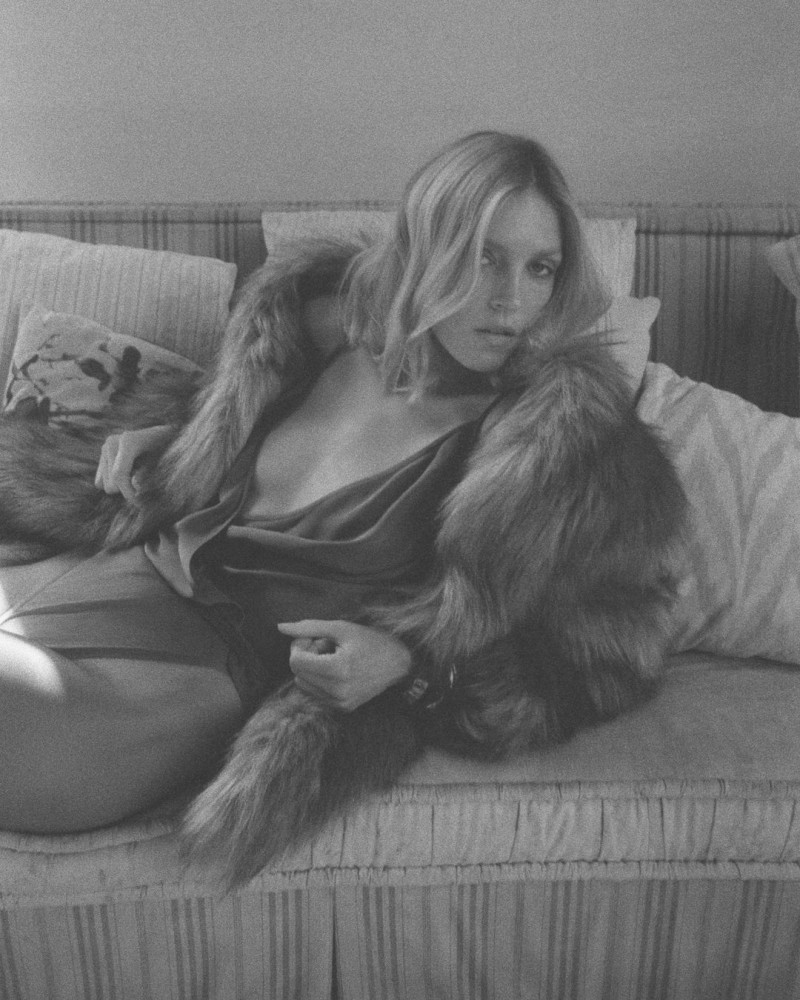 Saint Laurent image-4