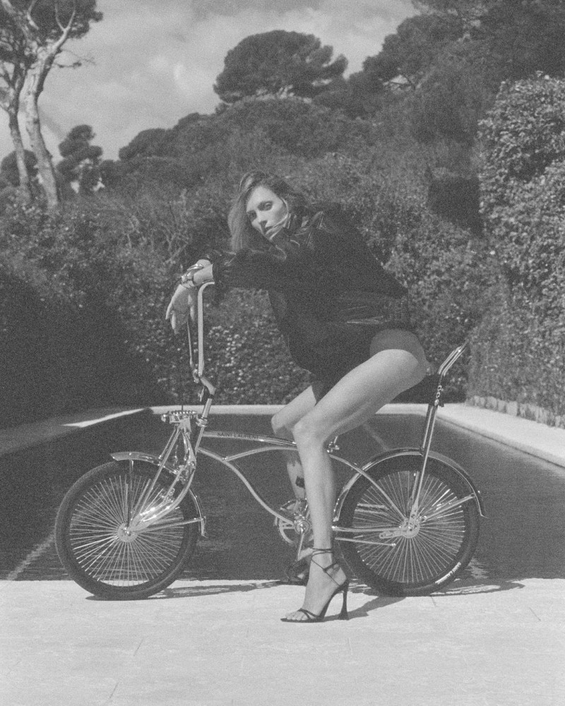 Saint Laurent image-0