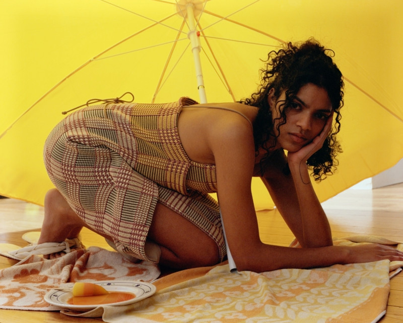 Vogue Nederland, April 21 image-5