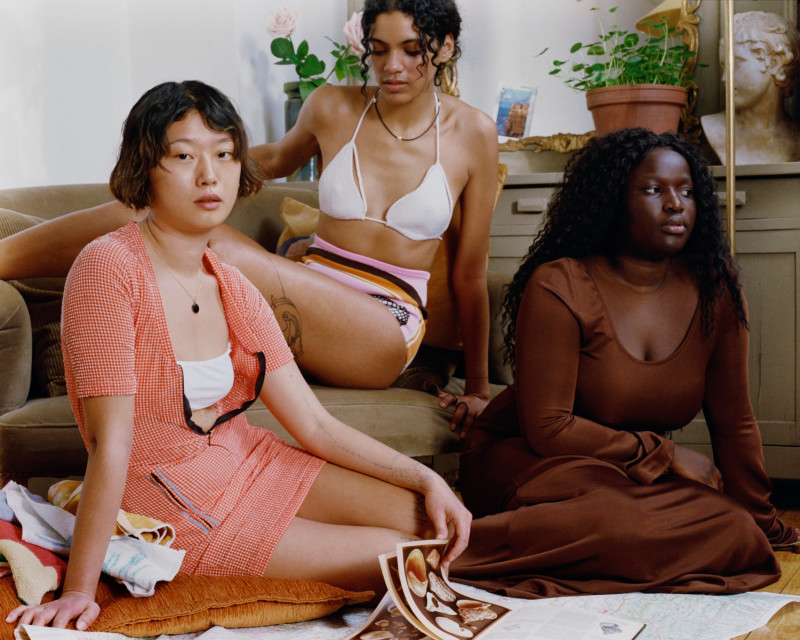 Vogue Nederland, April 21 image-0