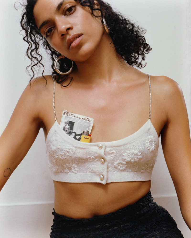Vogue Nederland, April 21 image-1