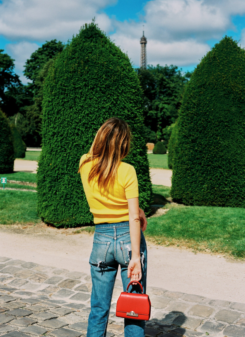 Vogue US × Moynat × Camille Rowe image-7